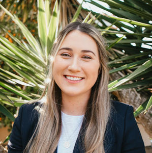 Meet your Posher, Julia